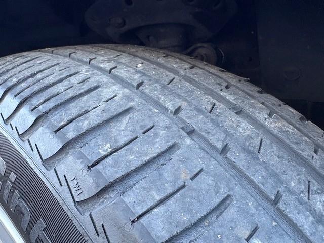 フィットハイブリッド ナビプレミアムセレクション　ナビＴＶ／シートヒーター／バックカメラ／スマートキー／ステアリングスイッチ／クルーズコントロール／アイドリングストップ（26枚目）