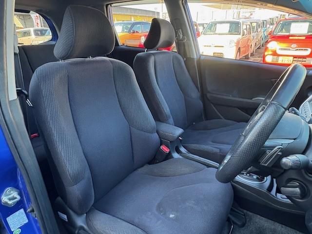 フィットハイブリッド ナビプレミアムセレクション　ナビＴＶ／シートヒーター／バックカメラ／スマートキー／ステアリングスイッチ／クルーズコントロール／アイドリングストップ（35枚目）