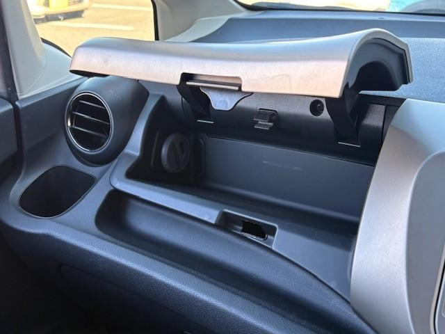 フィットハイブリッド ナビプレミアムセレクション　ナビＴＶ／シートヒーター／バックカメラ／スマートキー／ステアリングスイッチ／クルーズコントロール／アイドリングストップ（54枚目）