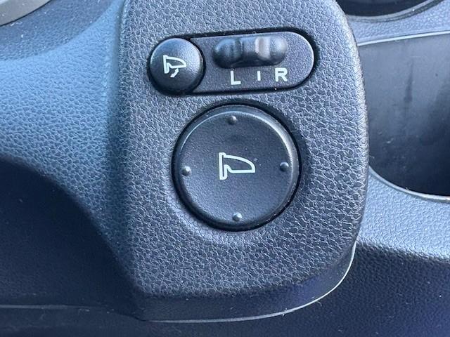 フィットハイブリッド ナビプレミアムセレクション　ナビＴＶ／シートヒーター／バックカメラ／スマートキー／ステアリングスイッチ／クルーズコントロール／アイドリングストップ（58枚目）