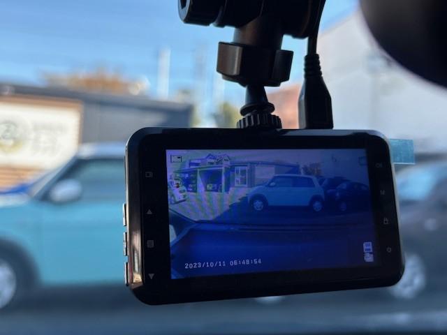 フィットハイブリッド ナビプレミアムセレクション　ナビＴＶ／シートヒーター／バックカメラ／スマートキー／ステアリングスイッチ／クルーズコントロール／アイドリングストップ（60枚目）