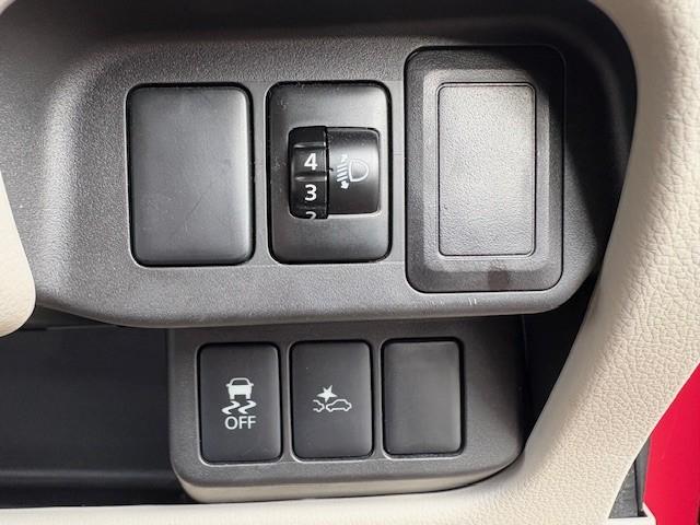 デイズ Ｘ　ナビ＆ＴＶ／後期モデル／スマートキー／プッシュスタート／アイドリングストップ／ステアリングスイッチ（42枚目）