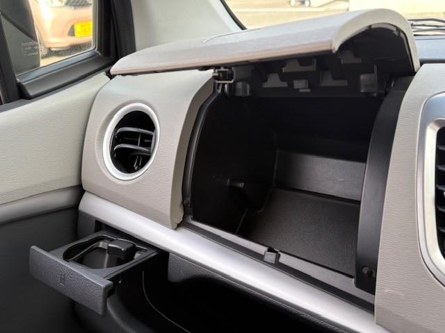 ワゴンＲ ＦＺ　ナビ／アイドリングストップ／シートヒーター／プッシュスタート／スマートキー／横滑り防止／純正アルミ／オートエアコン（42枚目）