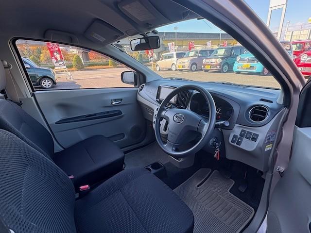 ミライース X リミテッドSA ナビ/キーレス/アイドリングストップ/衝突軽減ブレーキ/横滑り防止/純正アルミ(31枚目)