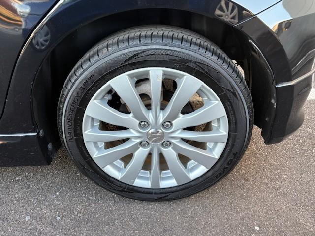 スイフト RS ナビTV/HIDヘッドライト/プッシュスタート/スマートキー/純正エアロ/純正アルミ/ステアリングスイッチ/フォグライト/オートエアコン(24枚目)