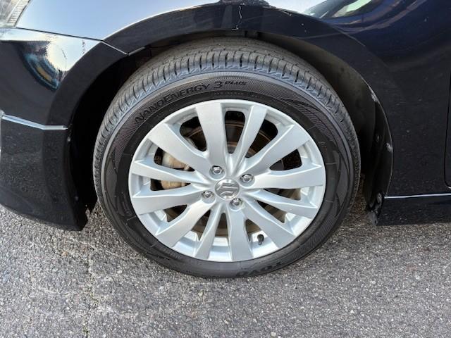 スイフト RS ナビTV/HIDヘッドライト/プッシュスタート/スマートキー/純正エアロ/純正アルミ/ステアリングスイッチ/フォグライト/オートエアコン(25枚目)