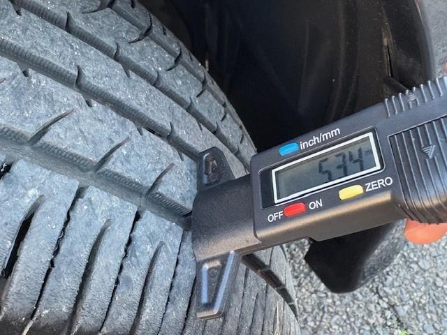 スイフト RS ナビTV/HIDヘッドライト/プッシュスタート/スマートキー/純正エアロ/純正アルミ/ステアリングスイッチ/フォグライト/オートエアコン(26枚目)