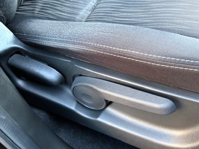 スイフト RS ナビTV/HIDヘッドライト/プッシュスタート/スマートキー/純正エアロ/純正アルミ/ステアリングスイッチ/フォグライト/オートエアコン(58枚目)