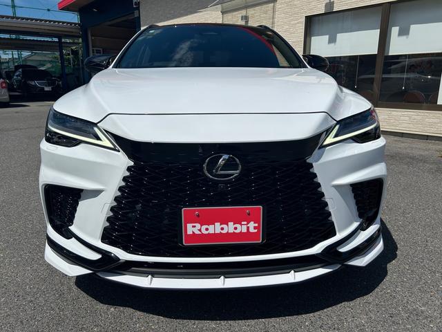 ＲＸ ＲＸ５００ｈ　Ｆスポーツパフォーマンス　４ＷＤ　ＴＲＤエアロ　スポーツマフラー＆リヤディフューザー　デジタルインナ－ミラ－　パノラマルーフ（4枚目）