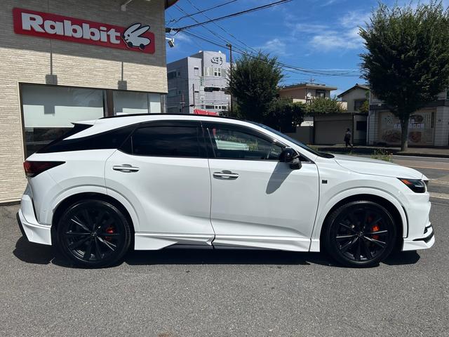 ＲＸ ＲＸ５００ｈ　Ｆスポーツパフォーマンス　４ＷＤ　ＴＲＤエアロ　スポーツマフラー＆リヤディフューザー　デジタルインナ－ミラ－　パノラマルーフ（7枚目）