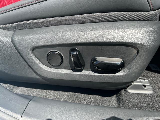 ＲＸ ＲＸ５００ｈ　Ｆスポーツパフォーマンス　４ＷＤ　ＴＲＤエアロ　スポーツマフラー＆リヤディフューザー　デジタルインナ－ミラ－　パノラマルーフ（23枚目）