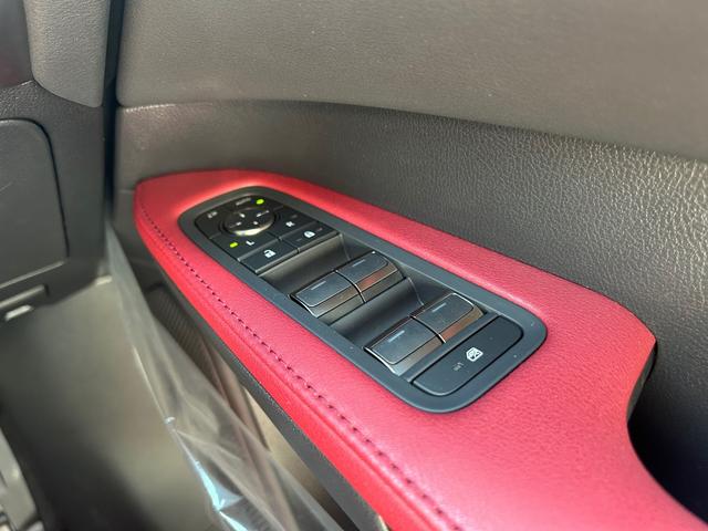 ＲＸ ＲＸ５００ｈ　Ｆスポーツパフォーマンス　４ＷＤ　ＴＲＤエアロ　スポーツマフラー＆リヤディフューザー　デジタルインナ－ミラ－　パノラマルーフ（38枚目）