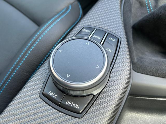 Ｍ２ コンペティション　ＨＤＤ純正ナビ　ブラックレザーシート（30枚目）