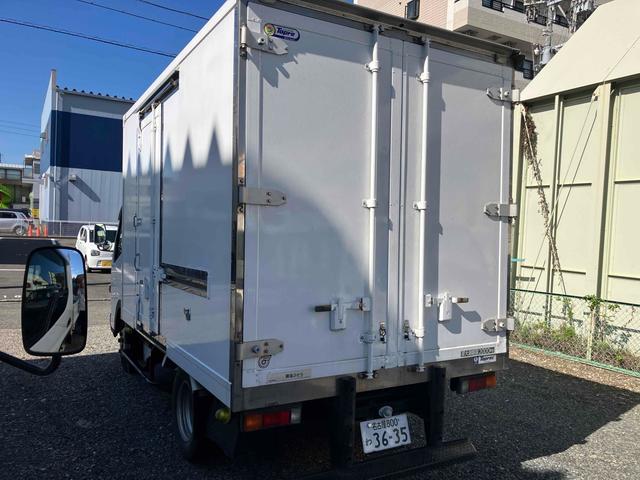 キャンター 中温冷凍車ー5C°東プレ荷台箱 サーモキング冷凍機 レンタアップ 左開口部サイズW820H1620 リア観音開きサイズW1750H1790(7枚目)