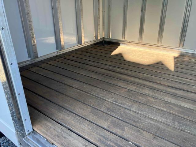 キャンター 中温冷凍車ー5C°東プレ荷台箱 サーモキング冷凍機 レンタアップ 左開口部サイズW820H1620 リア観音開きサイズW1750H1790(11枚目)