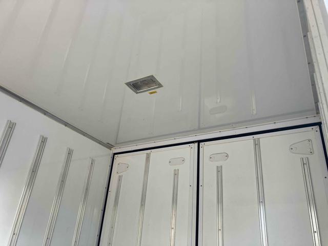 キャンター 中温冷凍車ー5C°東プレ荷台箱 サーモキング冷凍機 レンタアップ 左開口部サイズW820H1620 リア観音開きサイズW1750H1790(14枚目)