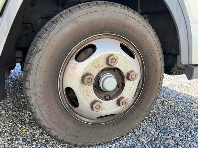 キャンター 中温冷凍車ー5C°東プレ荷台箱 サーモキング冷凍機 レンタアップ 左開口部サイズW820H1620 リア観音開きサイズW1750H1790(23枚目)