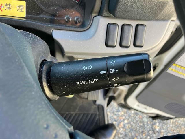 キャンター 中温冷凍車ー5C°東プレ荷台箱 サーモキング冷凍機 レンタアップ 左開口部サイズW820H1620 リア観音開きサイズW1750H1790(35枚目)