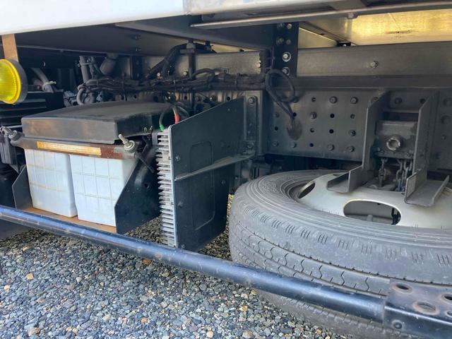 キャンター 中温冷凍車ー5C°東プレ荷台箱 サーモキング冷凍機 レンタアップ 左開口部サイズW820H1620 リア観音開きサイズW1750H1790(44枚目)