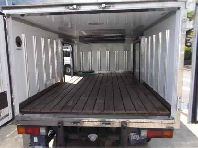 キャンター 全低床 ワイドキャブ ディーゼルターボ 両サイドワンタッチスライドドア 中温冷凍車-5度 東プレ車検証寸法468x169x197荷台内寸2940x1560x995ワンオーナー デュオニック(15枚目)