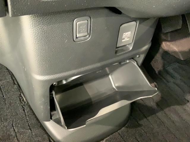 Ｎ－ＢＯＸカスタム Ｇ・Ｌホンダセンシング　最長５年保証　ワンオーナー　ナビＶＸＭ－１９４ＶＦｉ　ＴＶ　Ｒカメラ　ＢＴオ－ディオＤＶＤ　ＥＴＣ　ＬＥＤライト　横滑り防止　クルコン　アルミ　スマ－トキ－　スペアキ－　盗難防止装置　整備記録簿ＡＡＣ（31枚目）