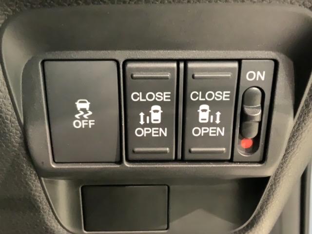 フリード クロスター H SENSING 新車保証 試乗車 ワンオ-ナ- ナビLXM-242ZFNi TV Rカメラ BTオ-ディオ ETC LEDライト 両側電動ドア VSA シ-トヒ-タ- アルミ スマ-トキ- AAC(13枚目)