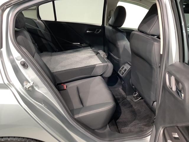 自社商品化センターにて内外装のクリーニングを実施しております！