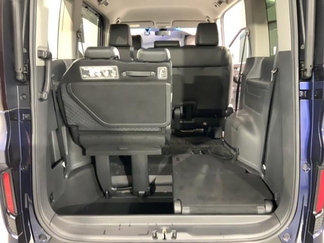 ステップワゴン モデューロXホンダセンシング 最長5年保証 ナビVXM-197VFNi TV Rカメラ CD録音 BTオ-ディオ DVD ドラレコ ETC LEDライト VSA 両側電動ドア クルコン アルミ フォグ スマートキー 盗難防止装置(38枚目)