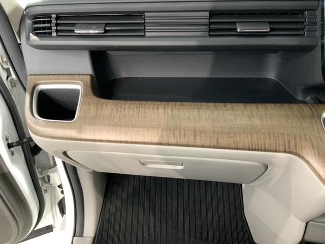 ステップワゴン G・EX H SENSING 1年保証 ナビ TV Rカメラ CD録音 DVD Rモニタ- ETC LEDライト 両側電動ドア VSA シ-トヒ-タ- アルミ スマ-トキ- スペアキー 盗難防止装置 整備記録簿(24枚目)