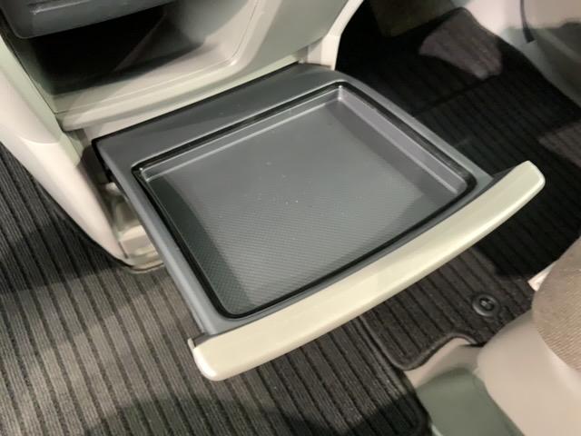 ステップワゴン G・EX H SENSING 1年保証 ナビ TV Rカメラ CD録音 DVD Rモニタ- ETC LEDライト 両側電動ドア VSA シ-トヒ-タ- アルミ スマ-トキ- スペアキー 盗難防止装置 整備記録簿(27枚目)