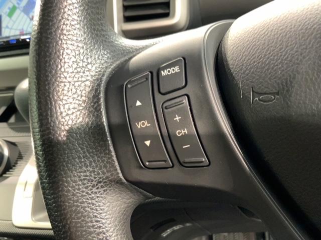 フリード Gジャストセレクション 禁煙 1年保証 ナビ フルセグ Rカメラ CD録音 BTaudio DVD ETC HID 両側電動ドア アルミ スマートキー 盗難防止装置 整備記録簿(9枚目)