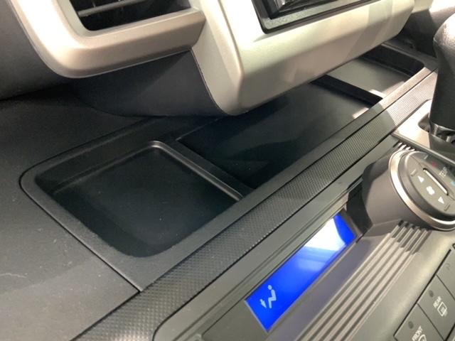 フリード Gジャストセレクション 禁煙 1年保証 ナビ フルセグ Rカメラ CD録音 BTaudio DVD ETC HID 両側電動ドア アルミ スマートキー 盗難防止装置 整備記録簿(26枚目)