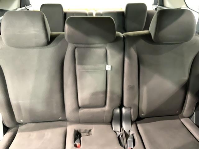 フリード Gジャストセレクション 禁煙 1年保証 ナビ フルセグ Rカメラ CD録音 BTaudio DVD ETC HID 両側電動ドア アルミ スマートキー 盗難防止装置 整備記録簿(32枚目)