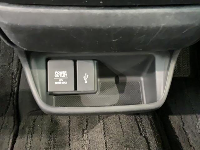 フリードハイブリッド ハイブリッド・Gホンダセンシング Sパケ 最長5年保証 禁煙ワンオ-ナ- 9inナビ AppleCarPlay Rモニタ-ドラレコ BTaudio DVD フルセグ Rカメラ 両側電動ドア LEDオ-トライト アルミ(28枚目)