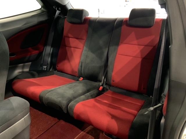 シビック タイプＲユーロ　１年保証　禁煙ワンオ－ナ－　ナビＶＸＳ－１０２ＶＳｉ　ＢＴａｕｄｉｏ　ＤＶＤ　ＣＤ録音　ＥＴＣ　ＶＳＡ　アルミ　フォグライト　キ－レスキ－　盗難防止装置　整備記録簿（31枚目）