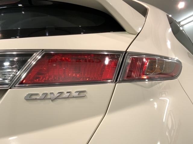 シビック タイプＲユーロ　１年保証　禁煙ワンオ－ナ－　ナビＶＸＳ－１０２ＶＳｉ　ＢＴａｕｄｉｏ　ＤＶＤ　ＣＤ録音　ＥＴＣ　ＶＳＡ　アルミ　フォグライト　キ－レスキ－　盗難防止装置　整備記録簿（45枚目）