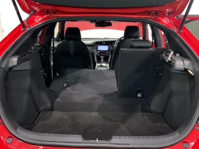 シビック ハッチバック　禁煙　１オ－ナ－　最長５年保証　ナビＶＸＭ－１９４ＶＦｉ　フルセグ　Ｒカメラ　ＢＴａｕｄｉｏ　ＤＶＤ　ＥＴＣ　ＬＥＤライト　　シ－トヒ－タ－　クルコン　アルミ　スマ－トキ－　サイドエアバッグ（37枚目）