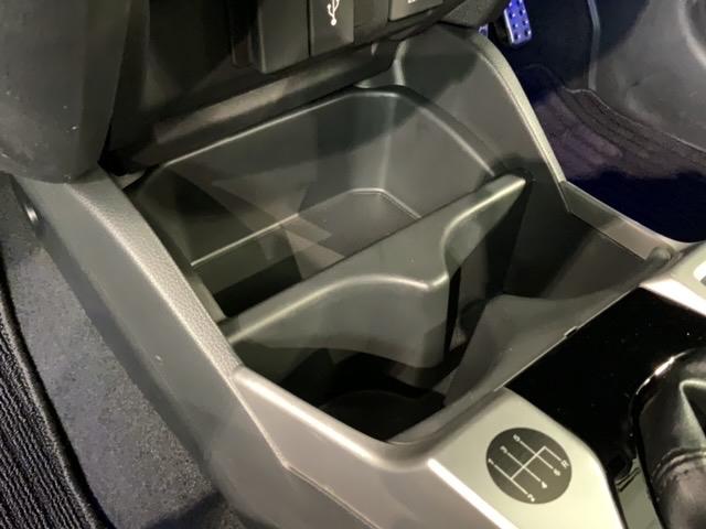 フィット ＲＳ　あんしんＰＫＧ　１年保証　ナビＶＸＭ－１５５ＶＦｉ　ＴＶ　Ｒカメラ　ＣＤ録音　ＢＴオ－ディオ　ＤＶＤ　ＥＴＣ　ＬＥＤライト　ＶＳＡ　クルコン　アルミ　スマ－トキ－　スペアキー　盗難防止装置　整備記録簿（26枚目）