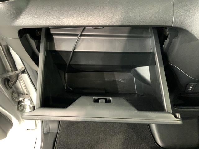 Ｎ－ＢＯＸカスタム Ｇ・Ｌパッケージ　いまコレ＋新品マット付　あんしんＰＫＧ　１年保証　ワンオ－ナ－　ナビＶＸＭ－１５２ＶＦｉ　ＴＶ　Ｒカメラ　ＣＤ録音　ＢＴオ－ディオ　ＤＶＤ　シ－トヒ－タ－　ＨＩＤ　両側電動ドア　ＶＳＡ　アルミ　ＡＡＣ（26枚目）