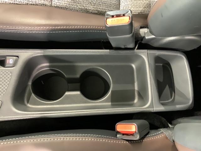 ヤリスクロス Ｚ　最長５年保証　禁煙　ディスプレイオ－ディオ　マルチビュ－　ＢＴａｕｄｉｏ　Ｒカメラ　ドラレコ　パワ－シ－ト　シ－トヒ－タ－　ＥＴＣ　クルコン　ＬＥＤオ－トライト　純正アルミ（28枚目）