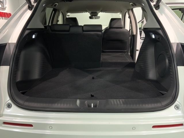 ＺＲ－Ｖ ｅ：ＨＥＶＺ　当社禁煙試乗車　新車保証継承　ナビ　マルチビュ－　ＢＴａｕｄｉｏ　ＵＳＢ接続　フルセグ　Ｒカメラ　パワ－シ－ト　シ－トヒ－タ－　ＥＴＣ　クルコン　ＬＥＤオ－トライト　アルミ（38枚目）