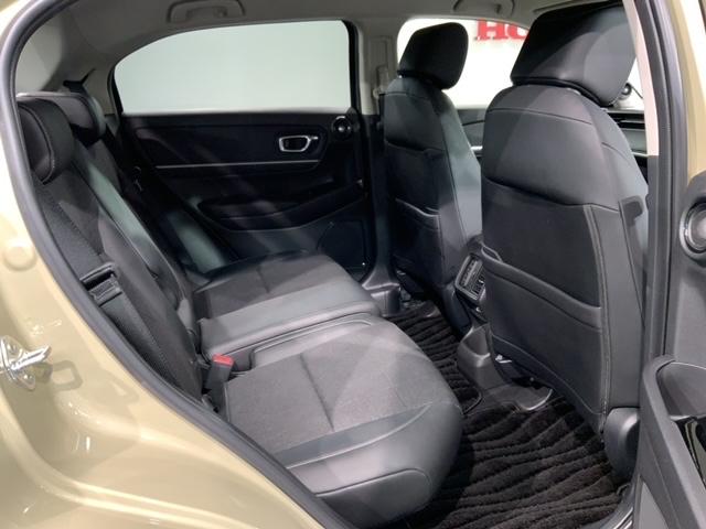 ヴェゼル ｅ：ＨＥＶＺ　Ｈ　ＳＥＮＳＩＮＧ　最長５年保証　ワンオ－ナ－　純正ナビ　ＴＶ　Ｒカメラ　マルチビュ－　ＢＴオ－ディオ　ＥＴＣ　ＬＥＤライト　ＶＳＡ　シ－トヒ－タ－　クルコン　アルミ　スマ－トキ－　スペアキ－　ＡＡＣ（18枚目）