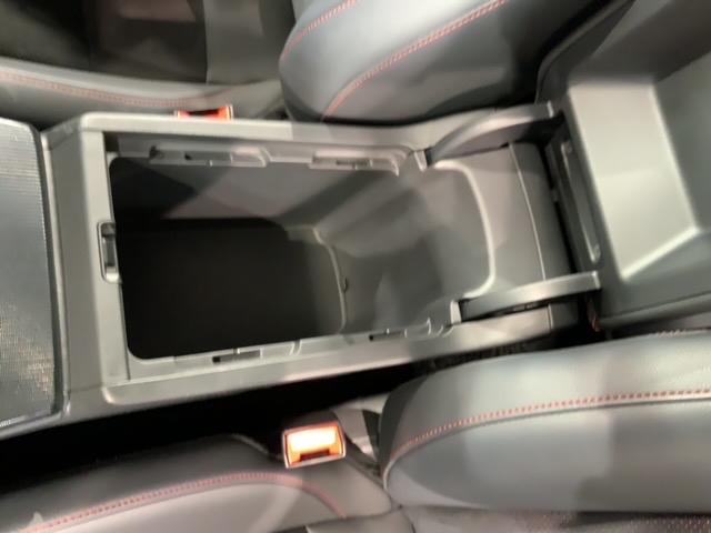 シビック ＥＸ　禁煙ワンオ－ナ－　最長５年保証　ナビ　ドラレコ　ＡｐｐｌｅＣａｒＰｌａｙ　ＢＴａｕｄｉｏ　フルセグ　Ｒカメラ　シ－トヒ－タ－　ＥＴＣ２．０　クルコン　ＬＥＤオ－トライト　ＬＥＤフォグライト　アルミ（29枚目）