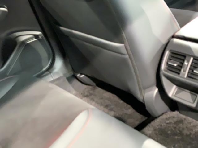 シビック ＥＸ　禁煙ワンオ－ナ－　最長５年保証　ナビ　ドラレコ　ＡｐｐｌｅＣａｒＰｌａｙ　ＢＴａｕｄｉｏ　フルセグ　Ｒカメラ　シ－トヒ－タ－　ＥＴＣ２．０　クルコン　ＬＥＤオ－トライト　ＬＥＤフォグライト　アルミ（30枚目）