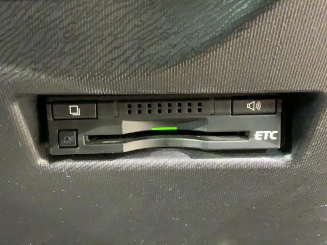 アクア G 1年保証 ナビ TV Rカメラ BTオ-ディオ DVD ETC 横滑り防止 シ-トヒ-タ- クルコン スマ-トキ- スペアキー 盗難防止装置 整備記録簿 ドアバイザ- AAC Wエアバッグ 地デジ(12枚目)