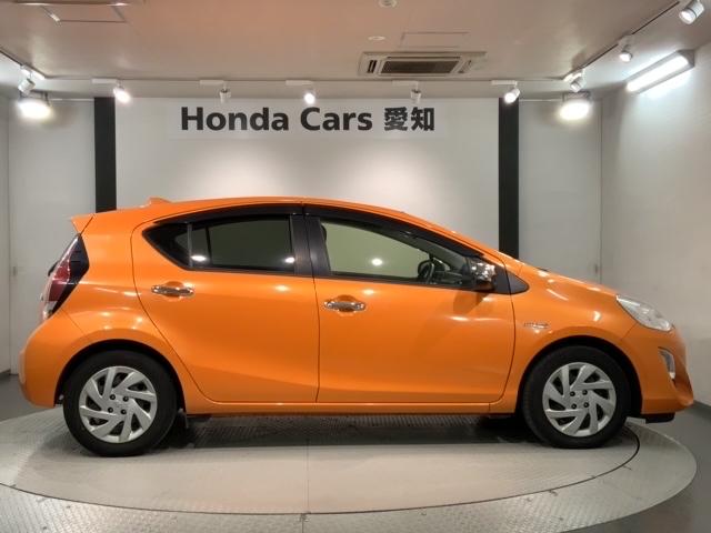 アクア G 1年保証 ナビ TV Rカメラ BTオ-ディオ DVD ETC 横滑り防止 シ-トヒ-タ- クルコン スマ-トキ- スペアキー 盗難防止装置 整備記録簿 ドアバイザ- AAC Wエアバッグ 地デジ(51枚目)