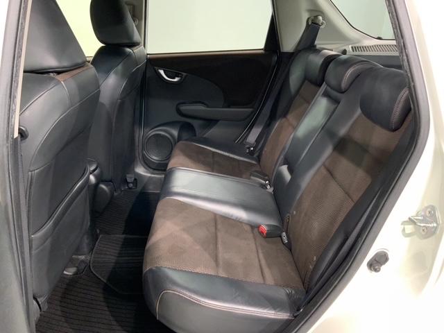 フィットシャトルハイブリッド ハイブリッド・スマートセレクションファインライン 禁煙ワンオ-ナ- 1年保証 ナビ DVD フルセグ Rカメラ ETC クルコン シ-トヒ-タ- HIDオ-トライト フォグライト 社外アルミ スマ-トキ- ドアバイザ- 取説 整備記録簿(31枚目)