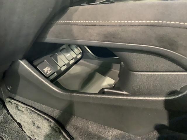 ヴェゼル ハイブリッドＲＳ・ホンダセンシング　１年保証　ワンオーナー　ナビＶＸＭ－１７５ＶＦＥｉ　ＴＶ　Ｒカメラ　ＣＤ録音　ＢＴオ－ディオ　ＤＶＤ　ドラレコ　ＥＴＣ　ＬＥＤライト　ＶＳＡ　シートヒーター　クルコン　アルミ　フォグ　スマートキー（27枚目）