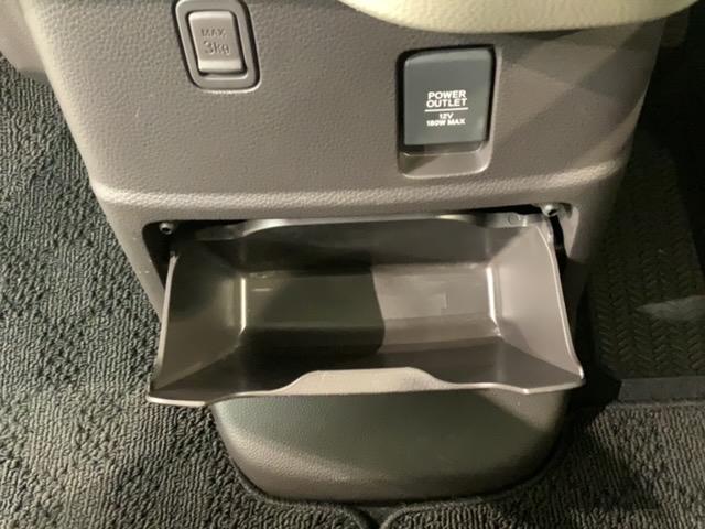 Ｎ－ＢＯＸ Ｇ・Ｌターボホンダセンシング　禁煙　最長５年保証　ナビ　ＢＴａｕｄｉｏ　Ｒカメラ　両側電動ドア　ＥＴＣ　クルコン　ＬＥＤオ－トライト　整備記録簿　ドアバイザ－　フロアマット　スマ－トキ－　衝突軽減ブレ－キ（27枚目）