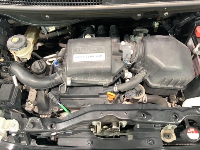 ���Џ��i���Z���^�[�ɂē��O���̃N���[�j���O�����{���Ă���܂��I